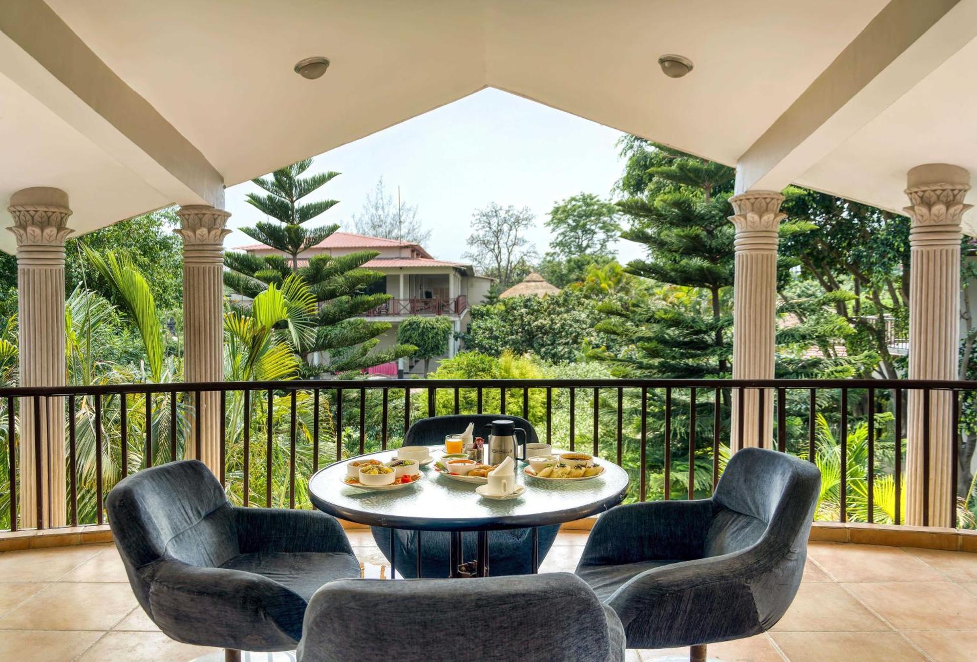 Sunday Alaya Corbett Villa รามนาการ์ ภายนอก รูปภาพ